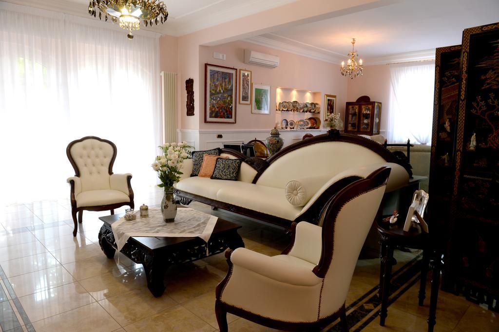 Il Giardino Delle Jacaranda Bed & Breakfast Talsano Dış mekan fotoğraf