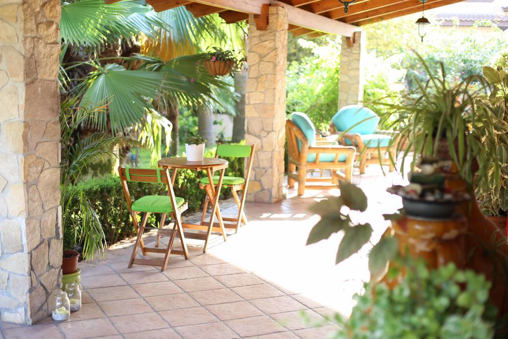 Il Giardino Delle Jacaranda Bed & Breakfast Talsano Dış mekan fotoğraf