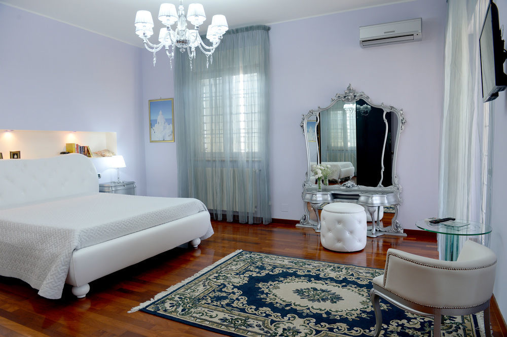 Il Giardino Delle Jacaranda Bed & Breakfast Talsano Dış mekan fotoğraf