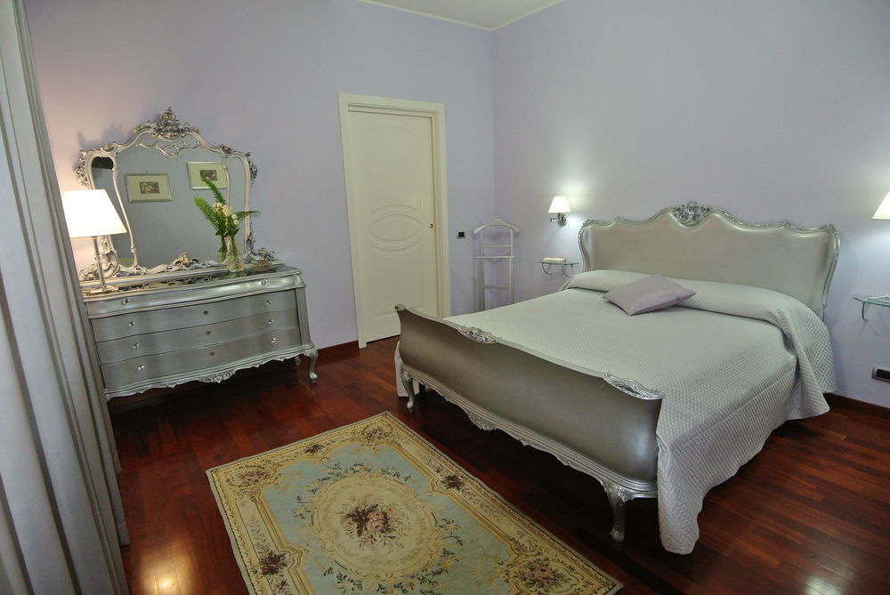 Il Giardino Delle Jacaranda Bed & Breakfast Talsano Dış mekan fotoğraf