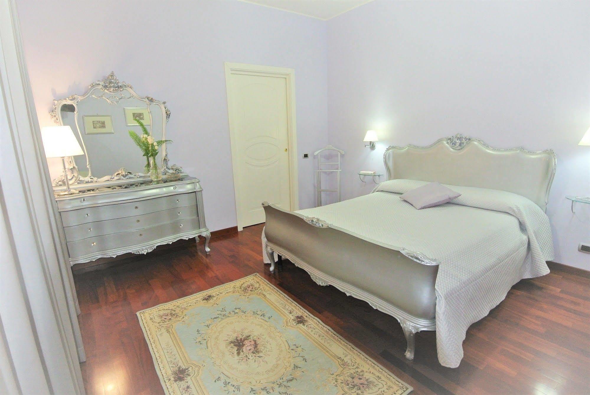 Il Giardino Delle Jacaranda Bed & Breakfast Talsano Dış mekan fotoğraf